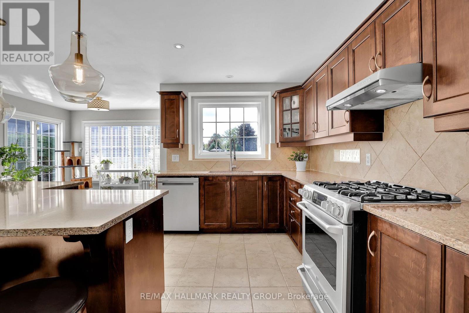 56 Golflinks Drive Property Photo 11