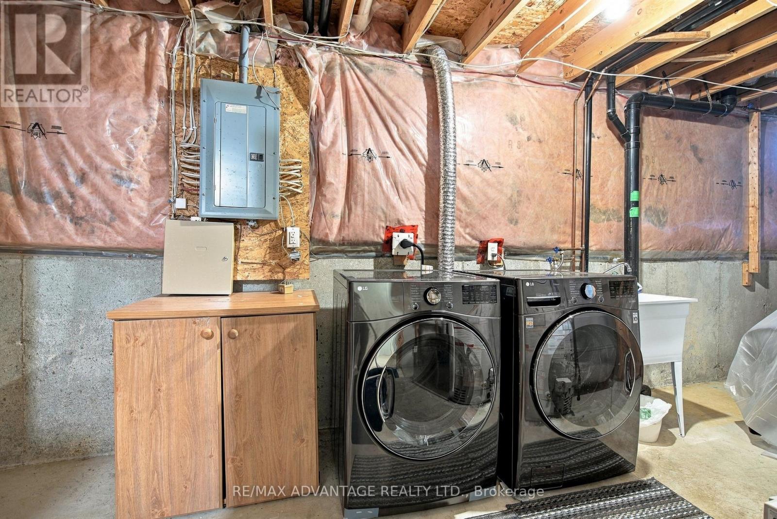 744 Blacksmith Street Property Photo 35
