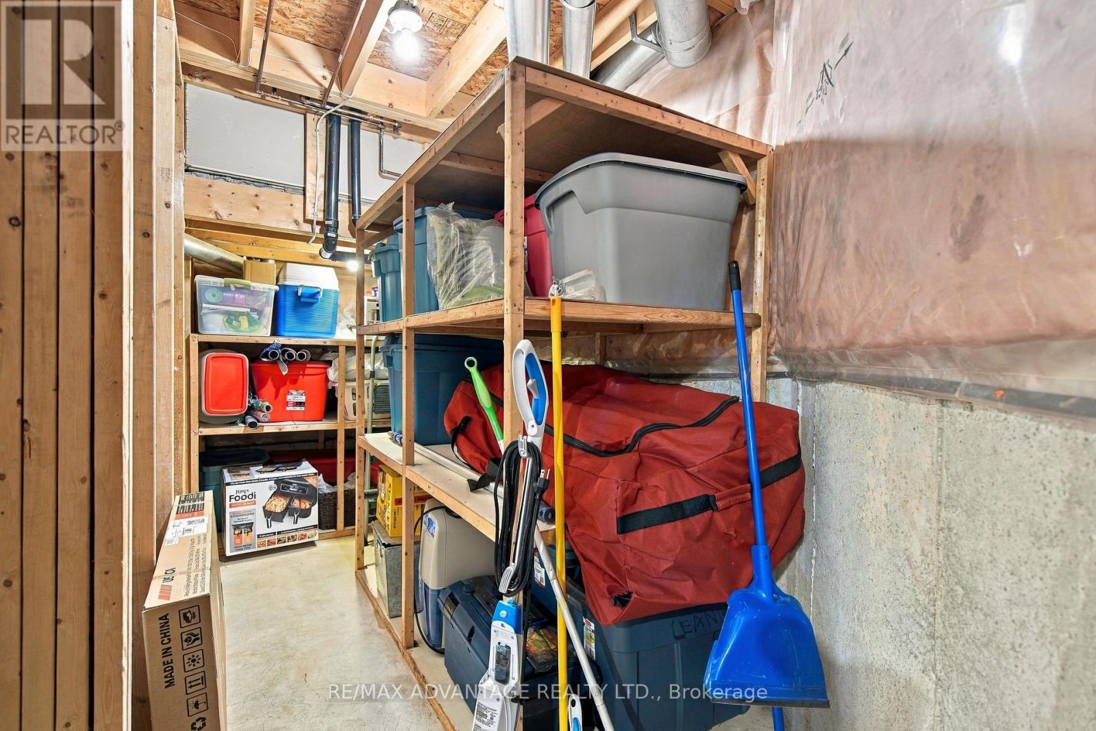 744 Blacksmith Street Property Photo 37