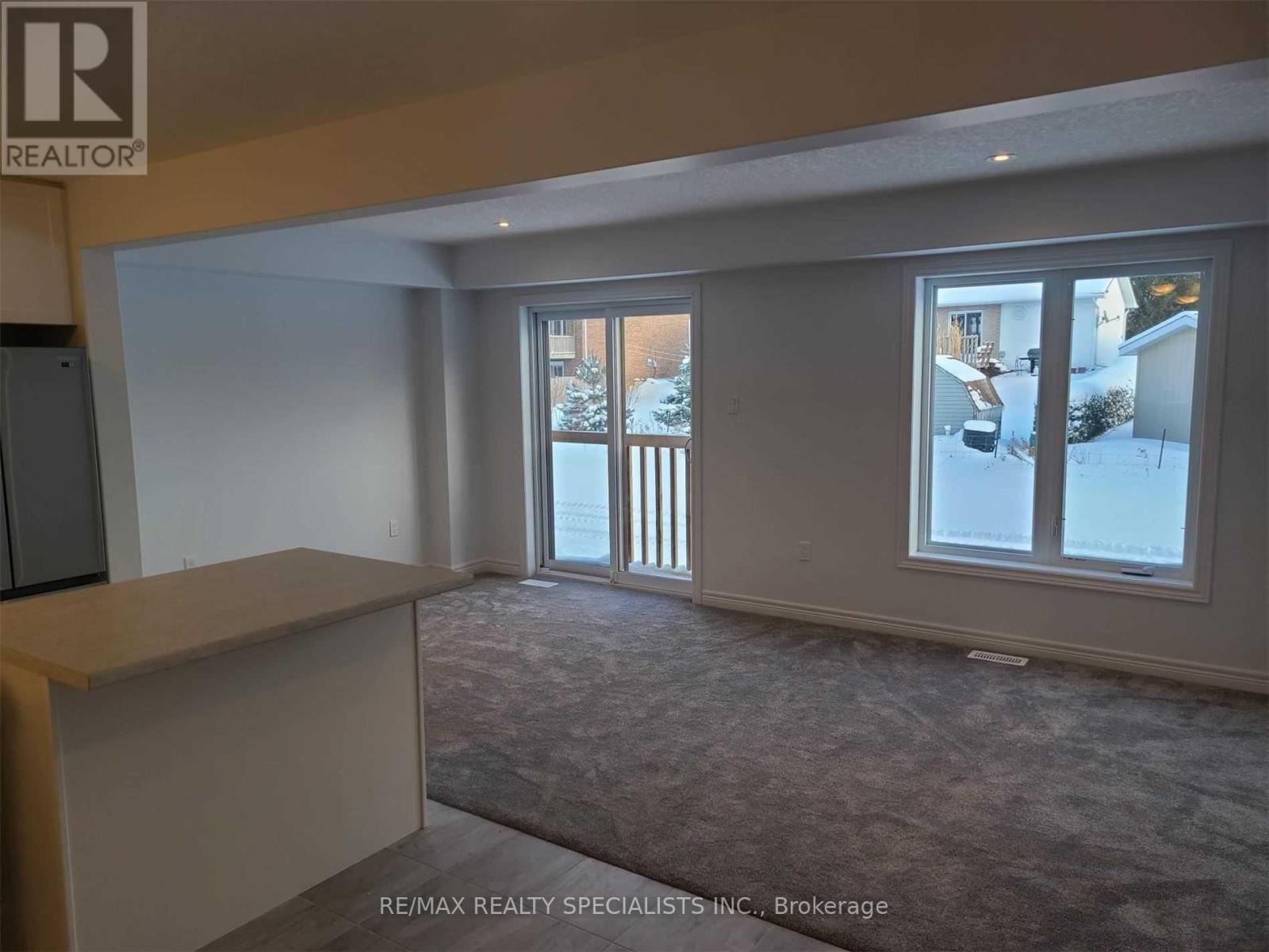137 Stonebrook Way Property Photo 2