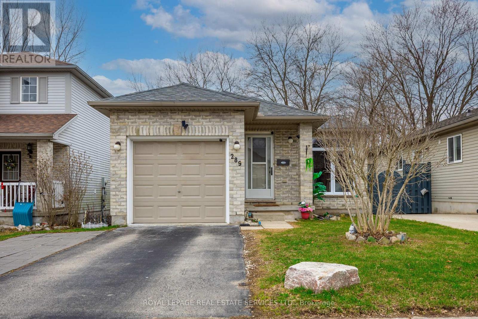 289 Hungerford Street Property Photo 1