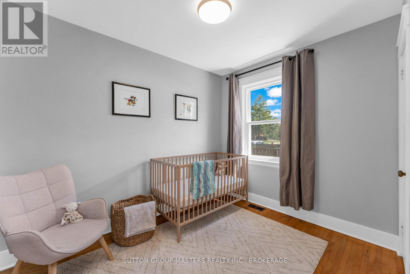 945 Victoria Street Property Photo 19