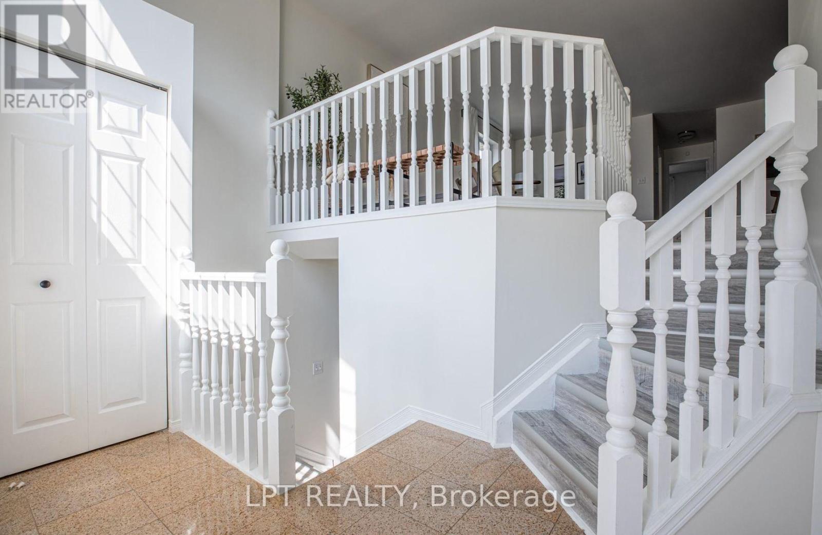 11866 Brouillette Court Property Photo 4