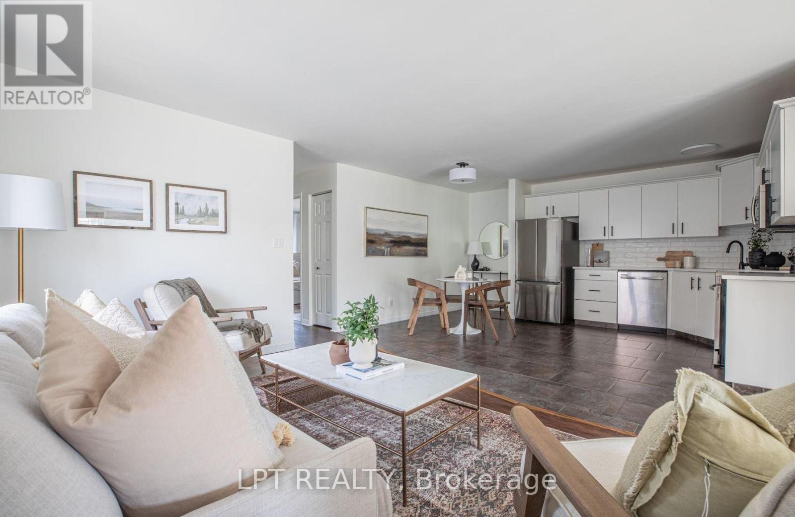 11866 Brouillette Court Property Photo 8