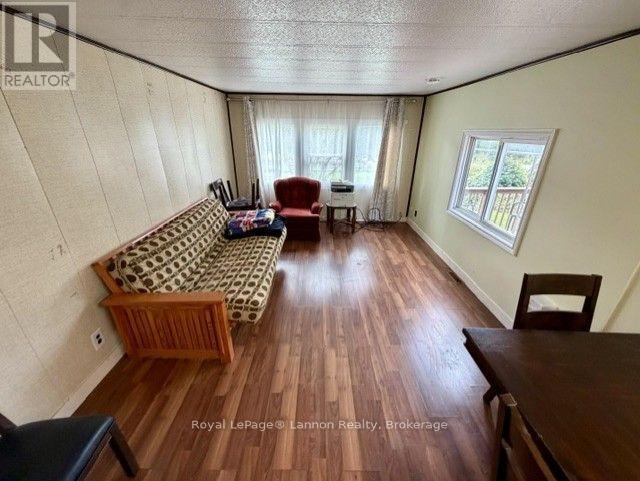 7 Sarawak Drive Property Photo 4