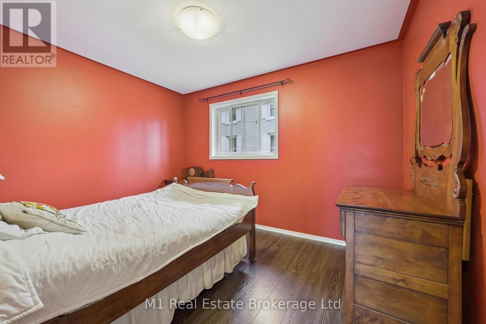 205 Albert Street Property Photo 15