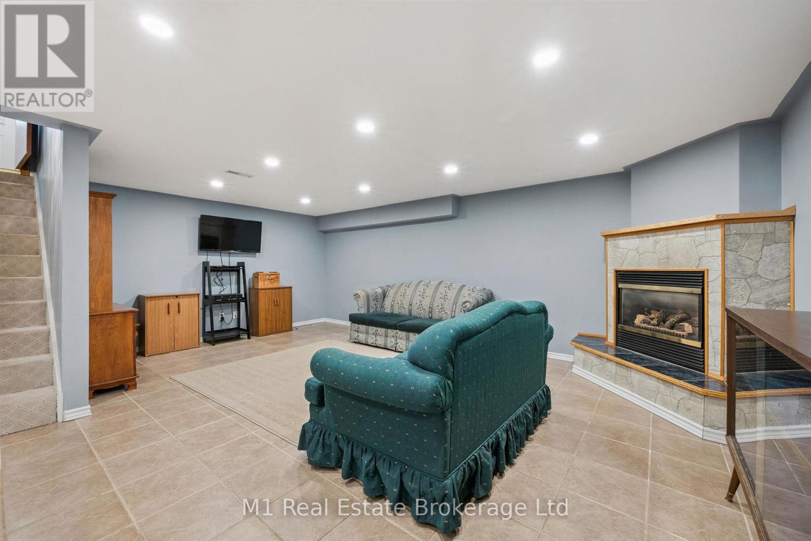 205 Albert Street Property Photo 18