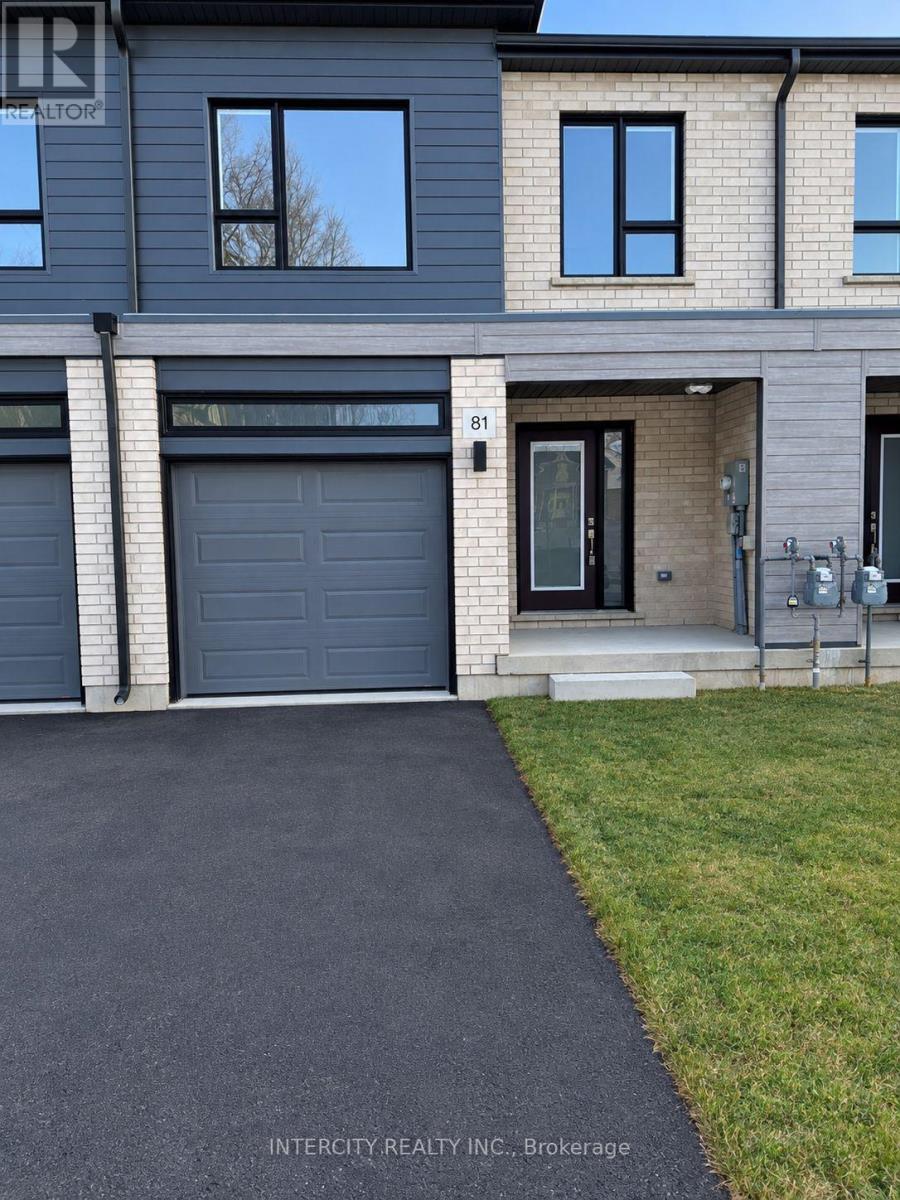 81 QUEENSBROOK CRESCENT Property Photo 1