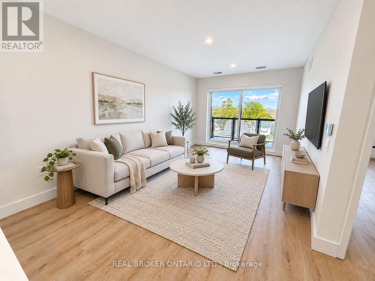 405 - 8 Hutt Lane Property Photo 1