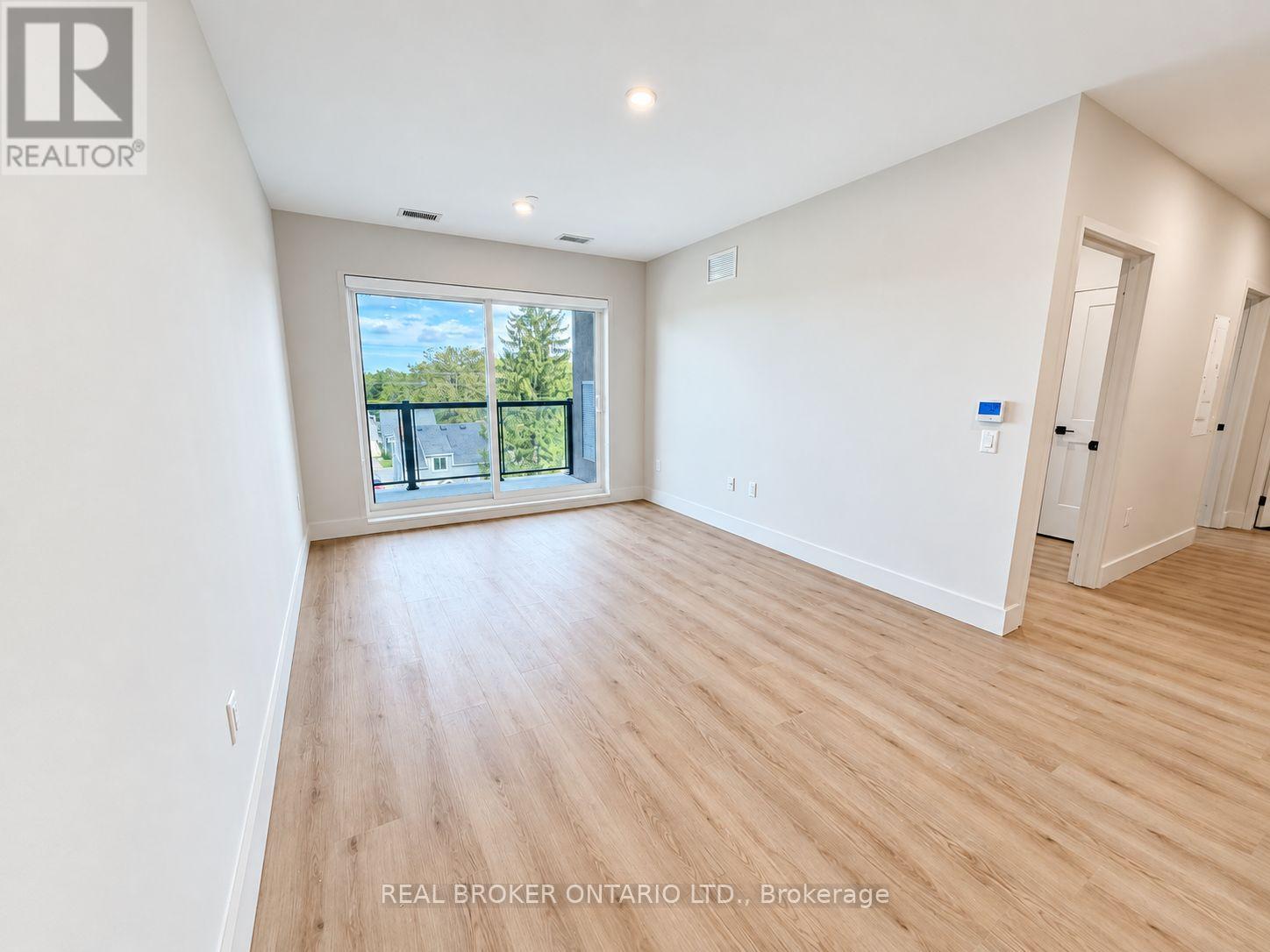 405 - 8 Hutt Lane Property Photo 8