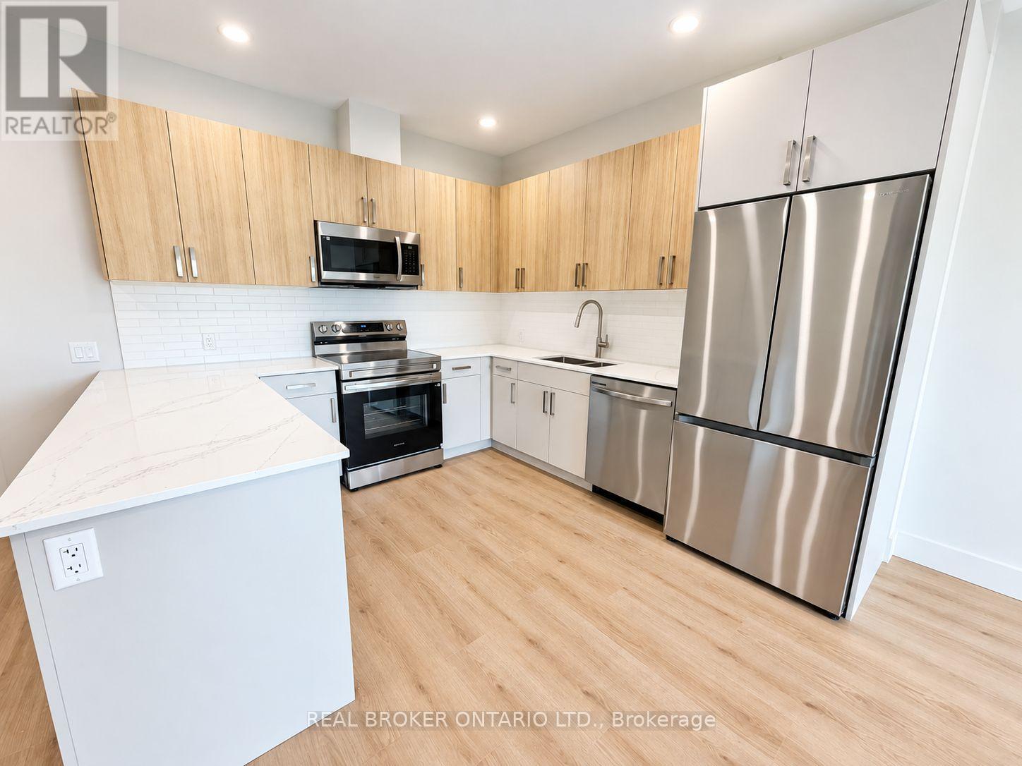 504 - 8 Hutt Lane Property Photo 2