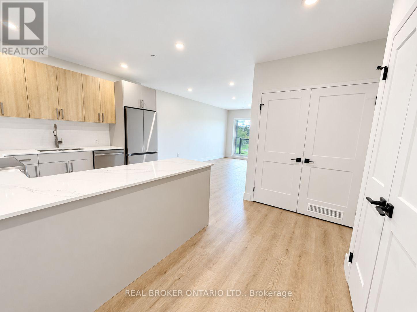 504 - 8 Hutt Lane Property Photo 3