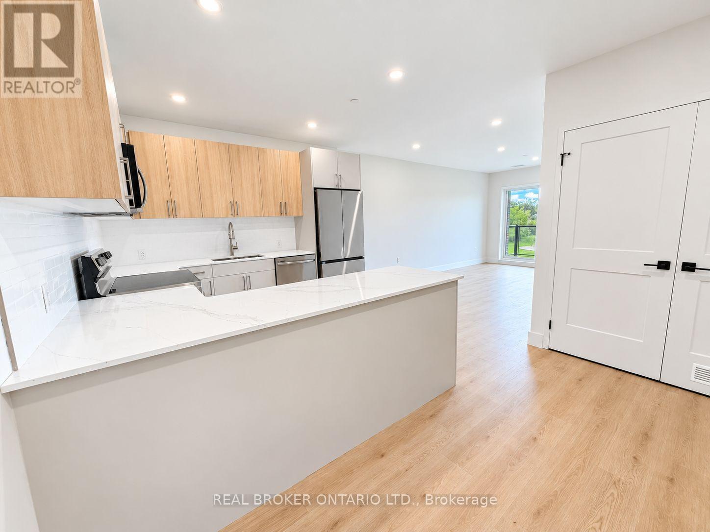 504 - 8 Hutt Lane Property Photo 4