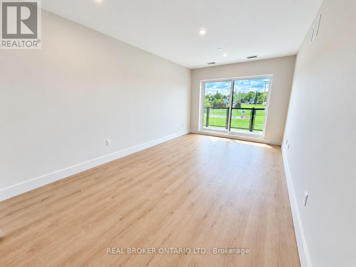 504 - 8 Hutt Lane Property Photo 6