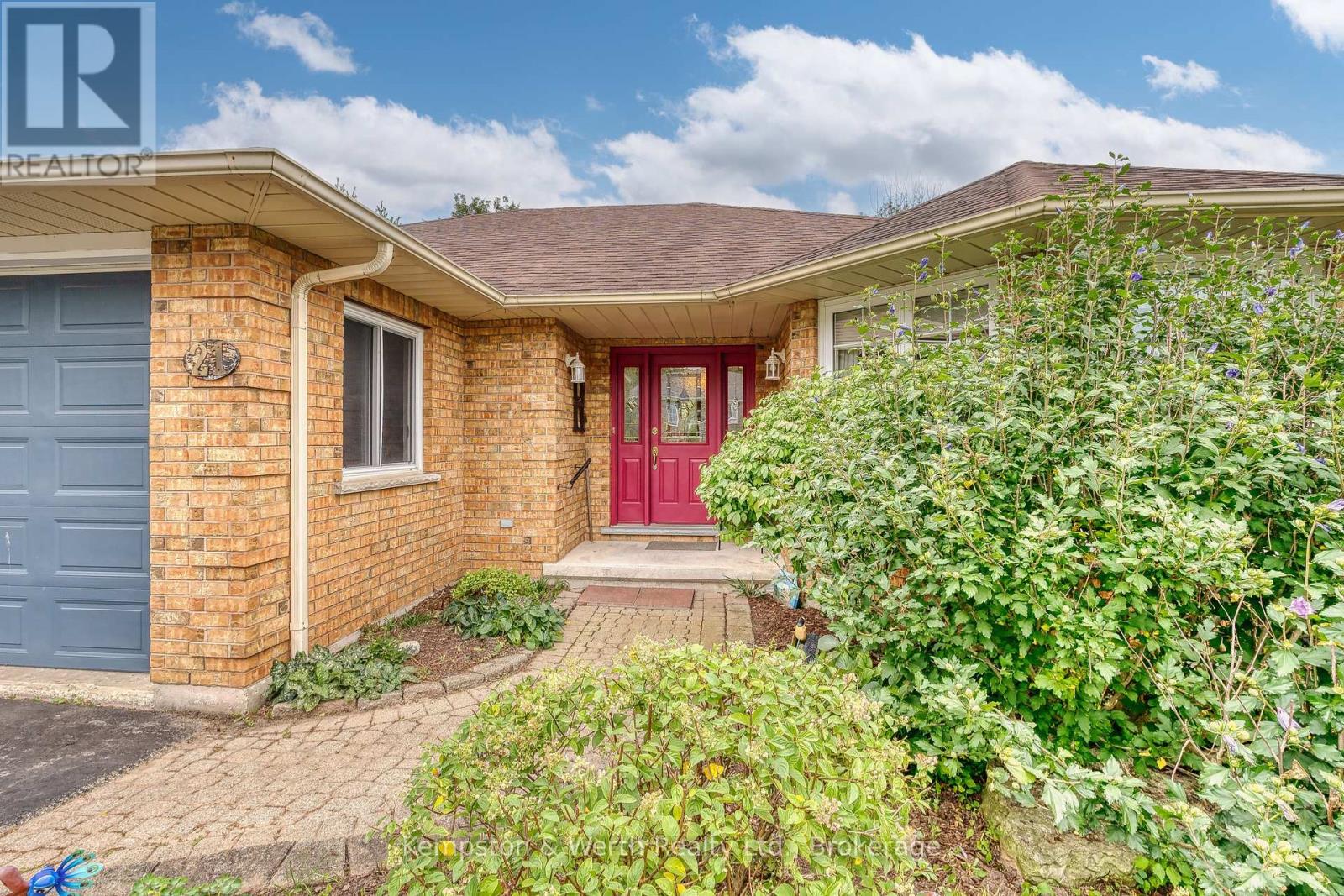 21 Queen Street Property Photo 6