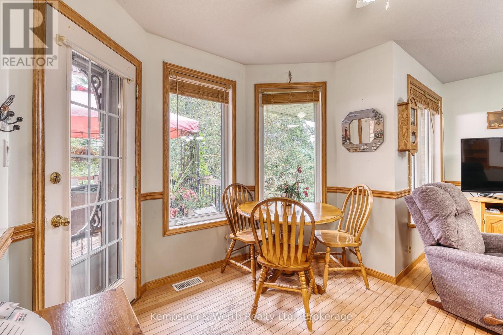 21 Queen Street Property Photo 17