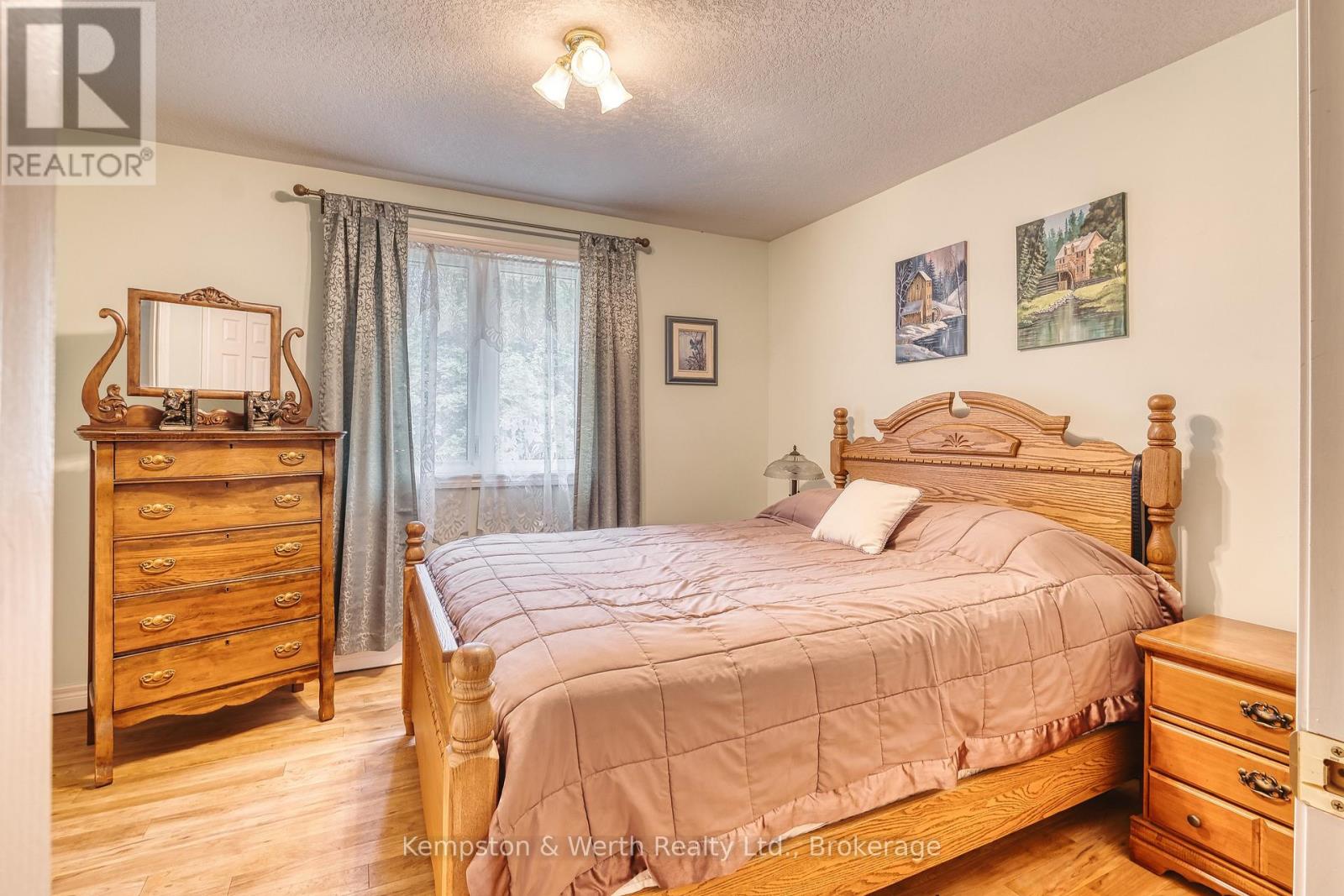 21 Queen Street Property Photo 29