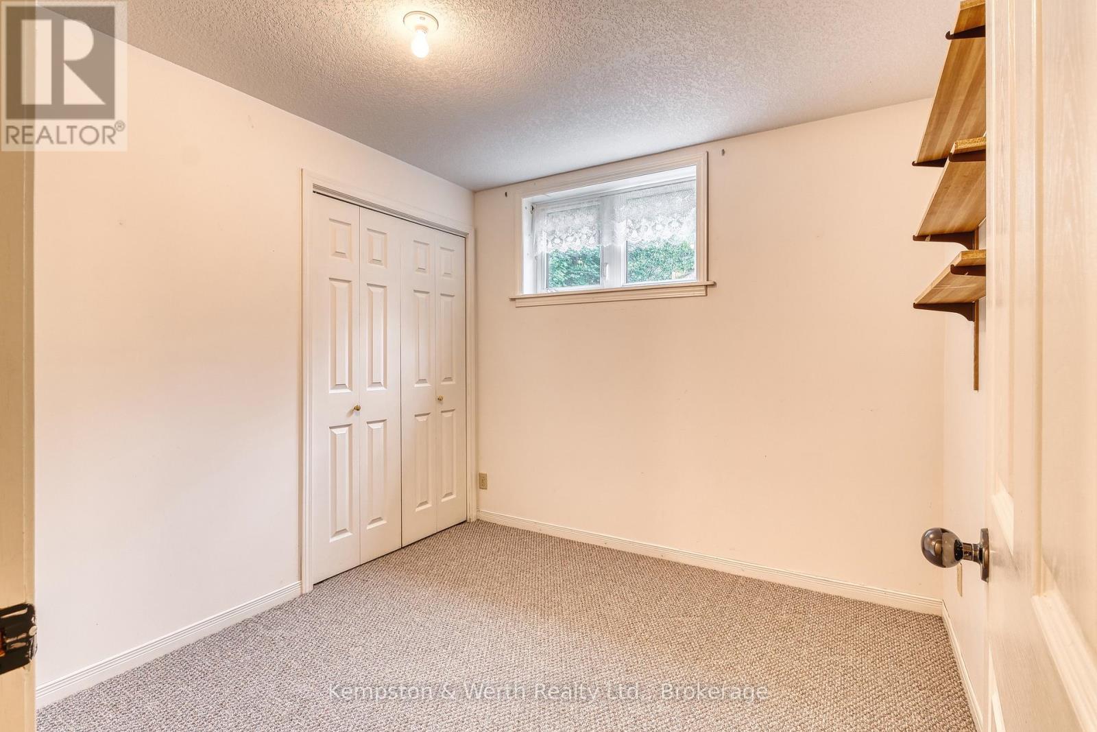 21 Queen Street Property Photo 33