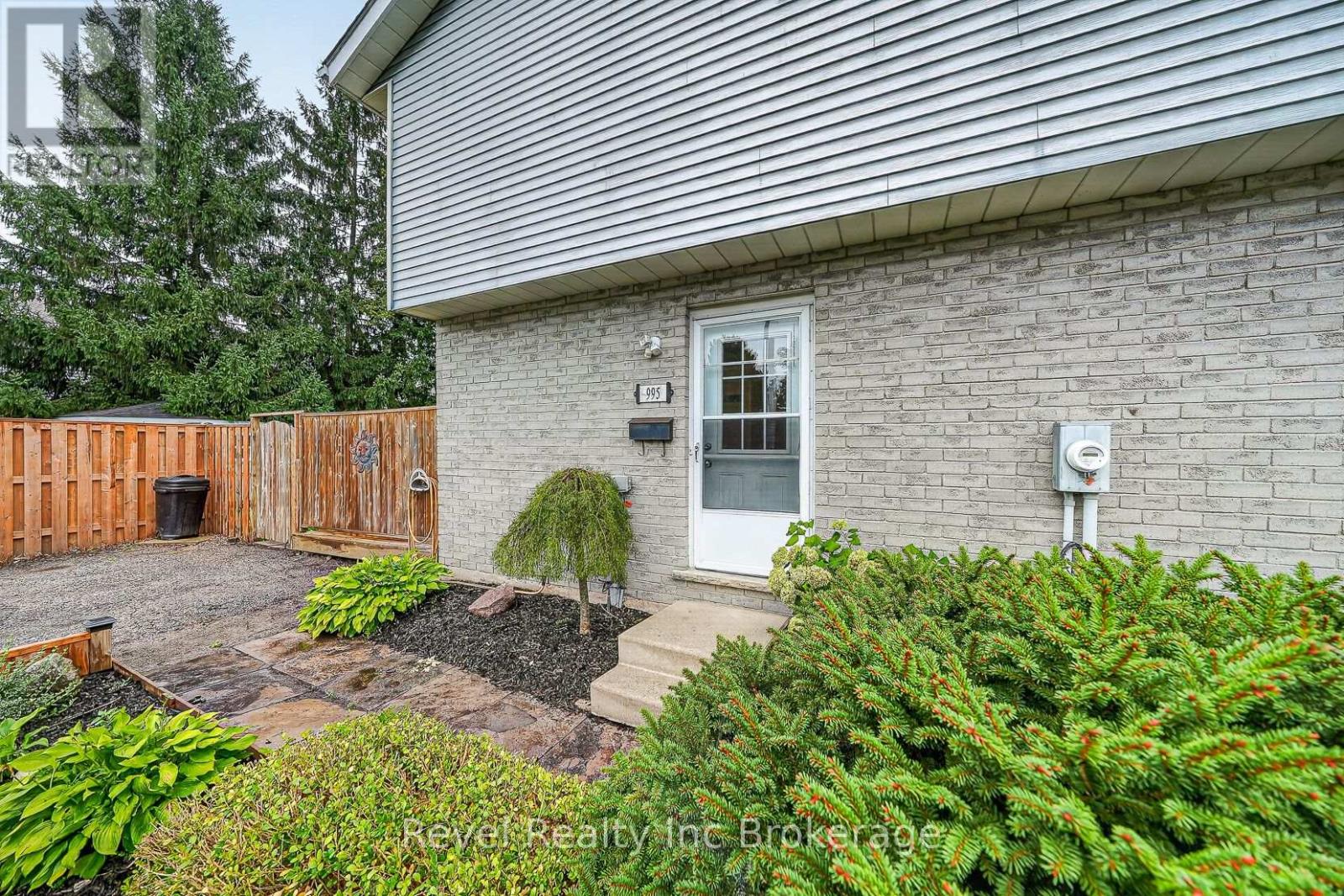 995 Cree Avenue Property Photo 10