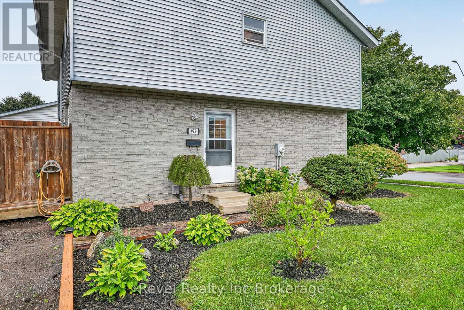 995 Cree Avenue Property Photo 12