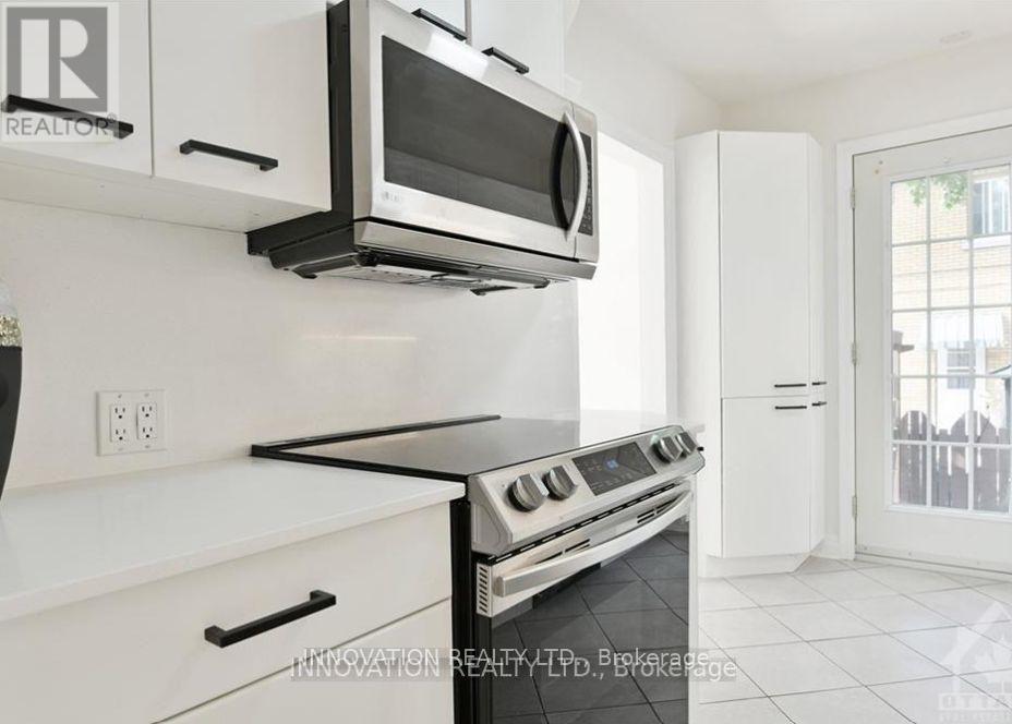 391 Greenwood Avenue Property Photo 11