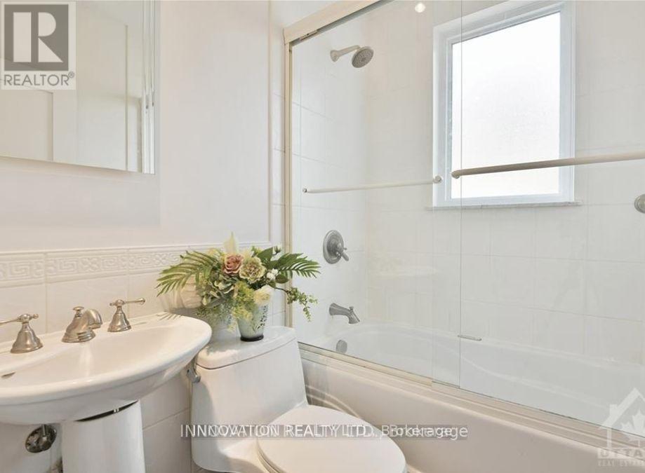 391 Greenwood Avenue Property Photo 16