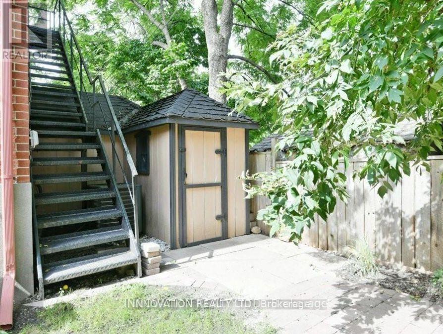 391 Greenwood Avenue Property Photo 19