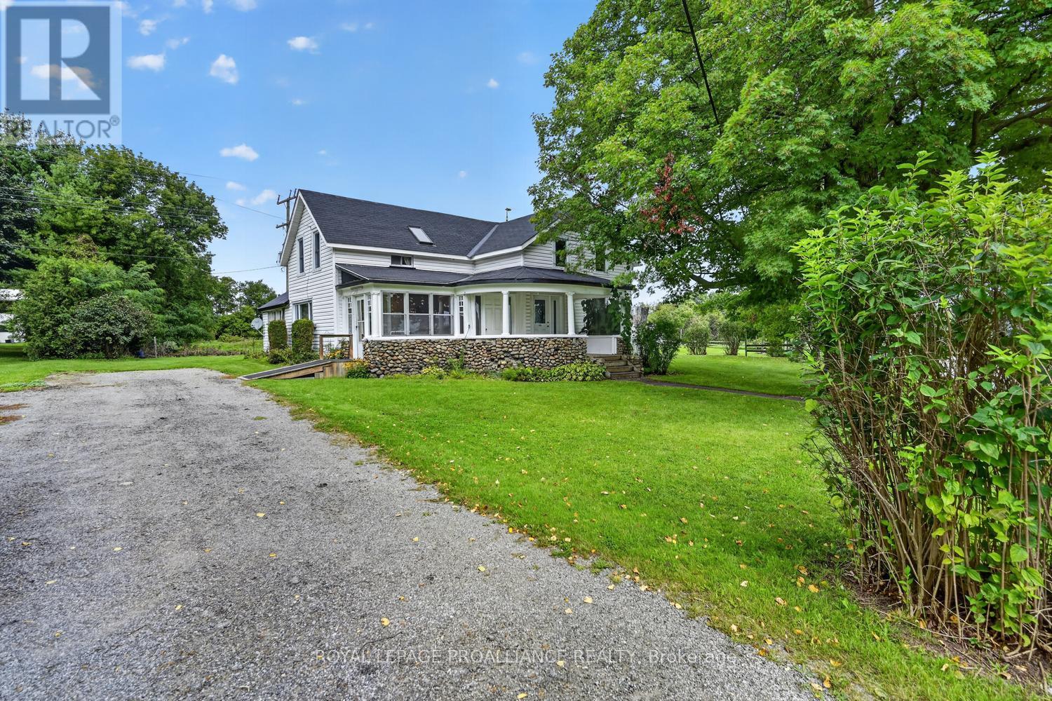 2696 Mcintosh Road Property Photo 2