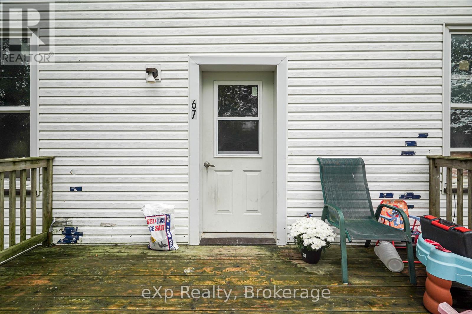 67 Railway Street Property Photo 3