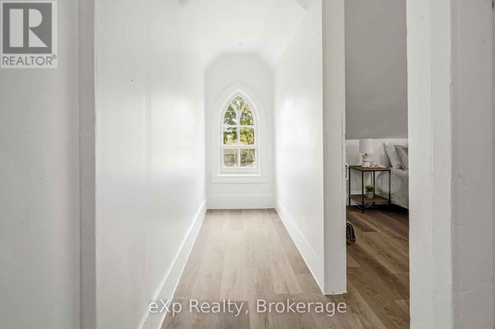67 Railway Street Property Photo 8