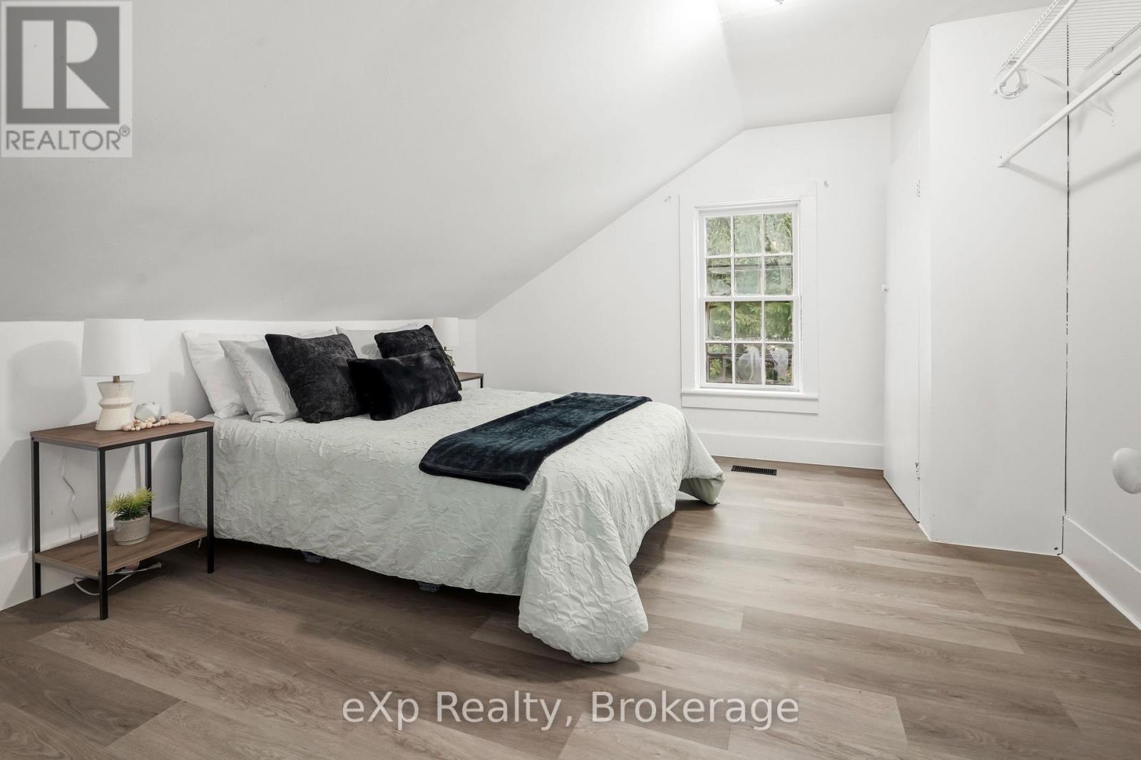 67 Railway Street Property Photo 13