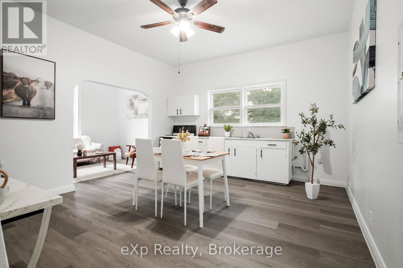 67 Railway Street Property Photo 16