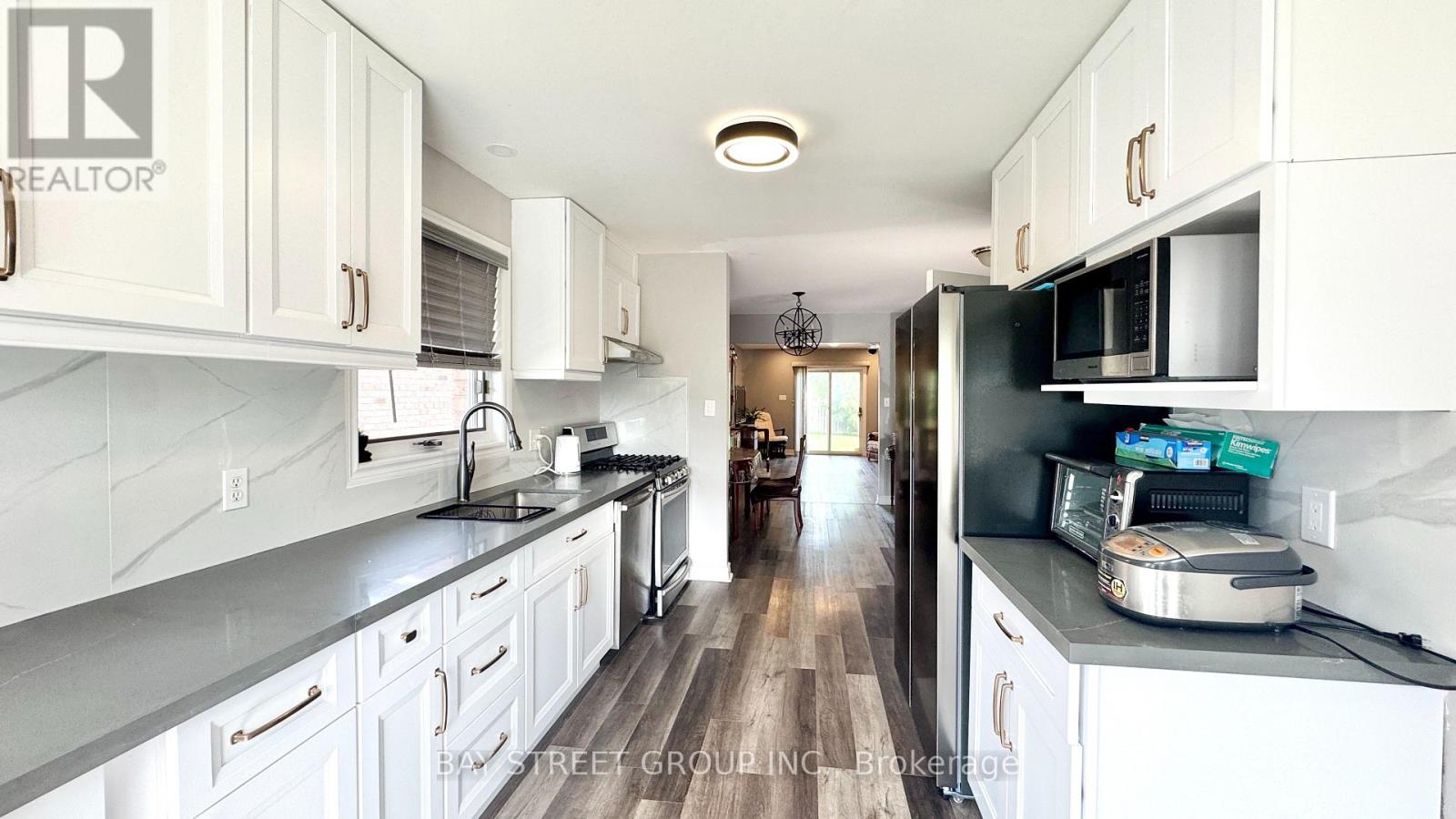 8223 Marcon Street Property Photo 9
