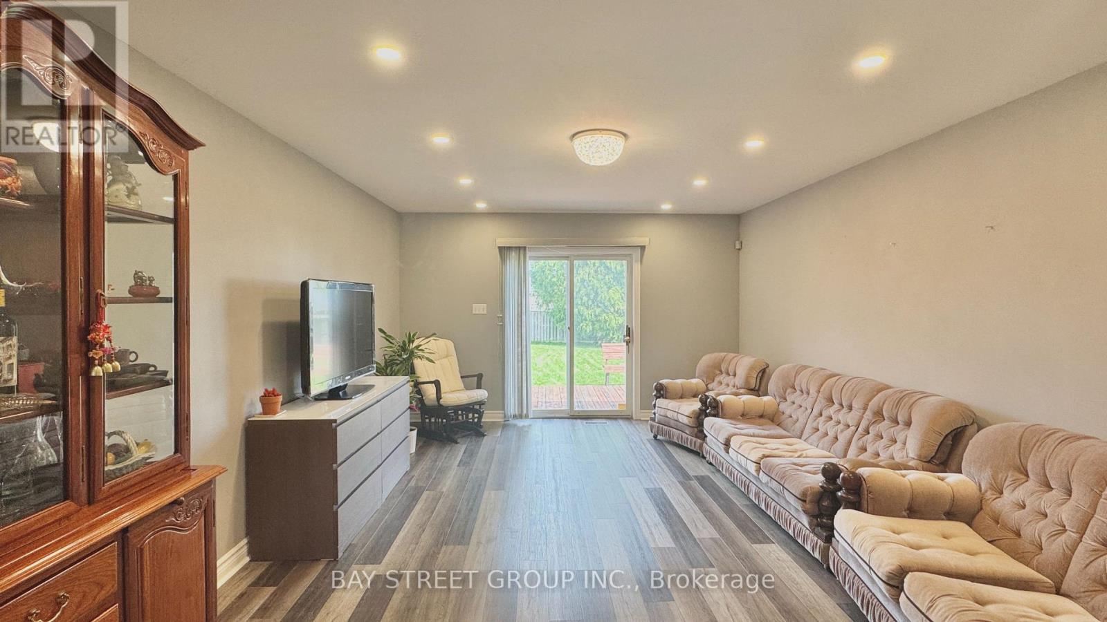 8223 Marcon Street Property Photo 17