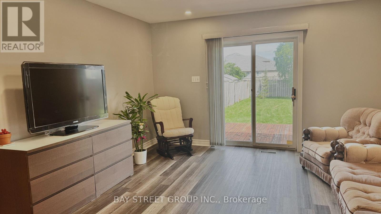 8223 Marcon Street Property Photo 18