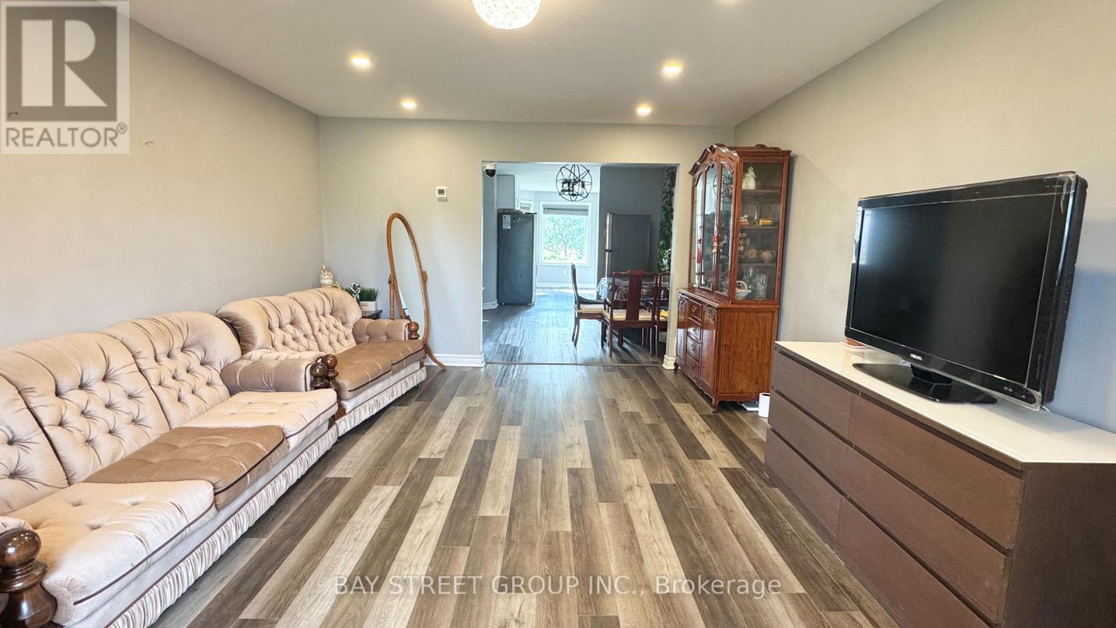 8223 Marcon Street Property Photo 20