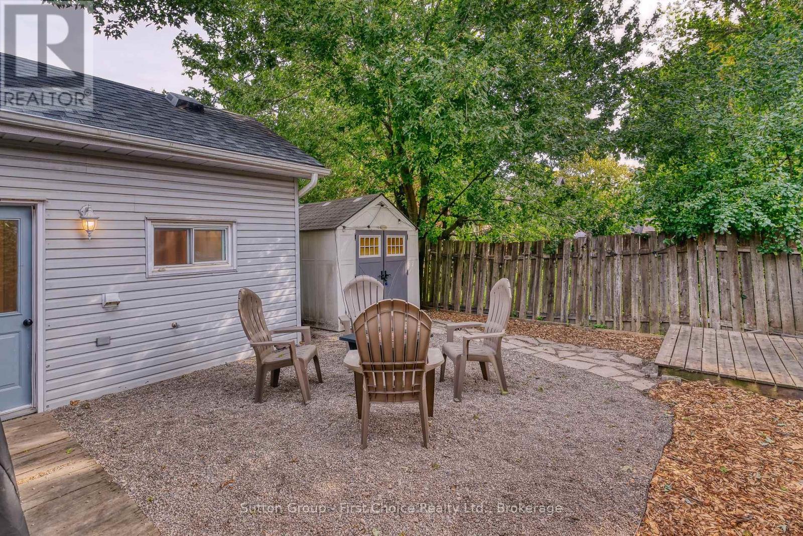 157 Front Street S Property Photo 24