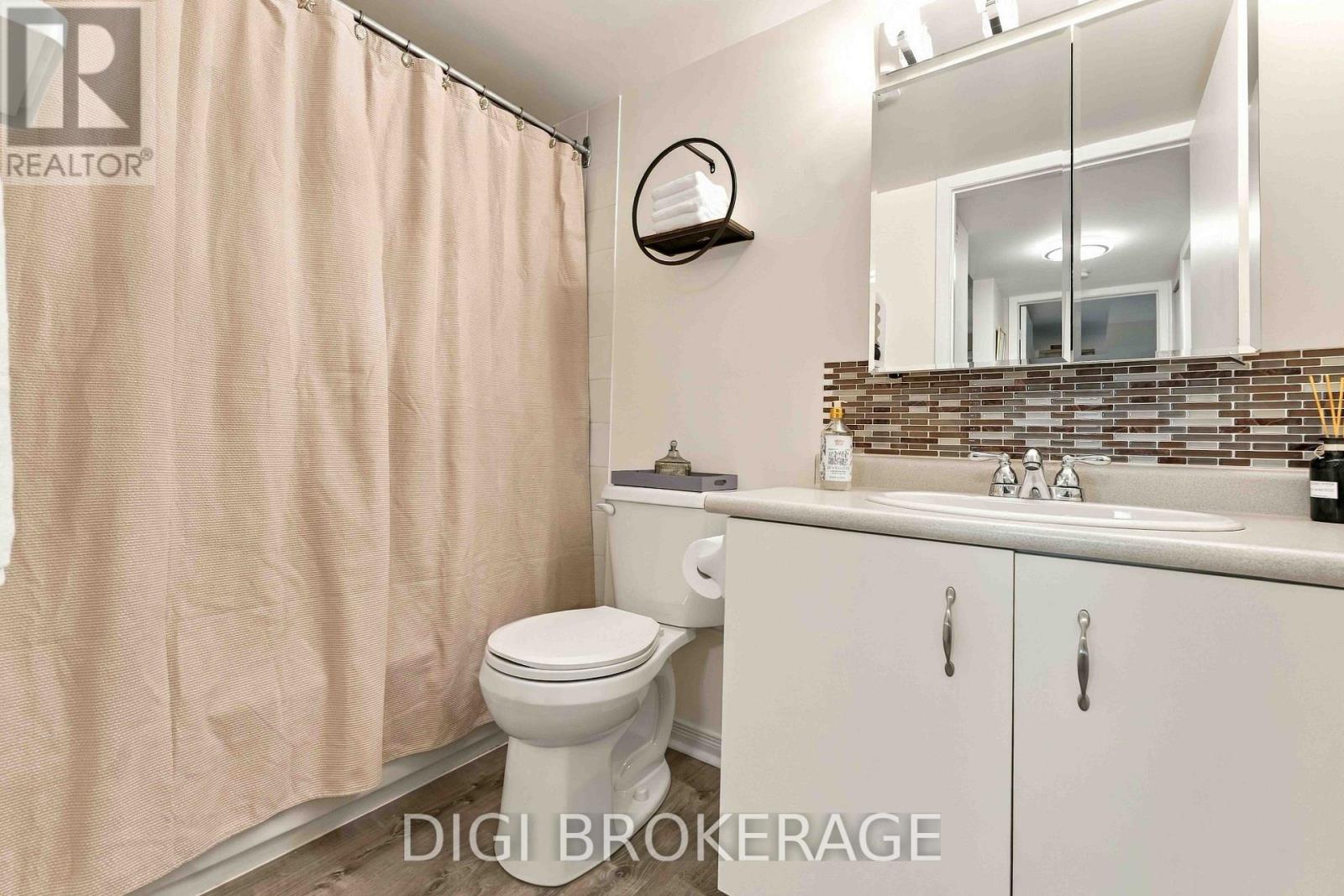302 - 318 Lorry Greenberg Drive Property Photo 38