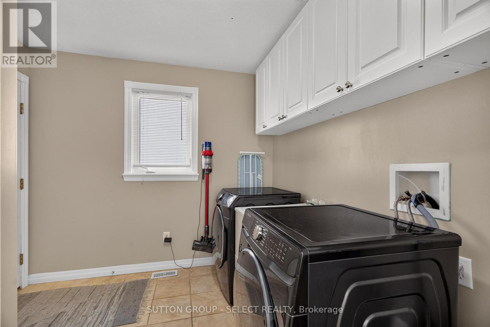 121 Tanoak Drive Property Photo 25