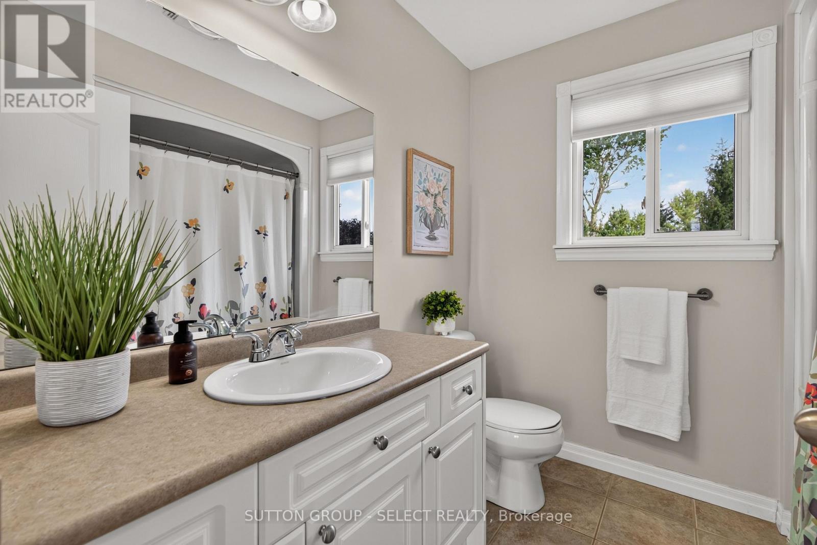 121 Tanoak Drive Property Photo 34