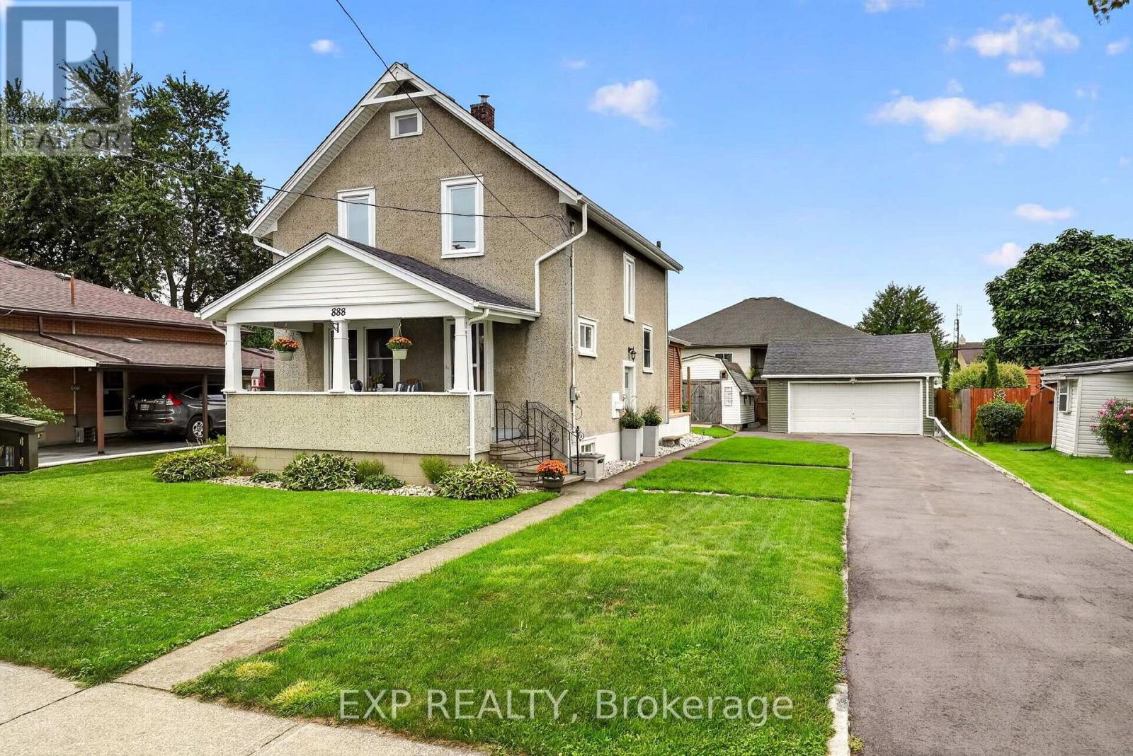 888 Steele Street Property Photo 1