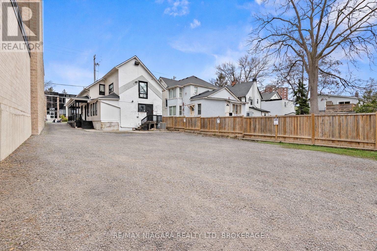 196 King Street Property Photo 2