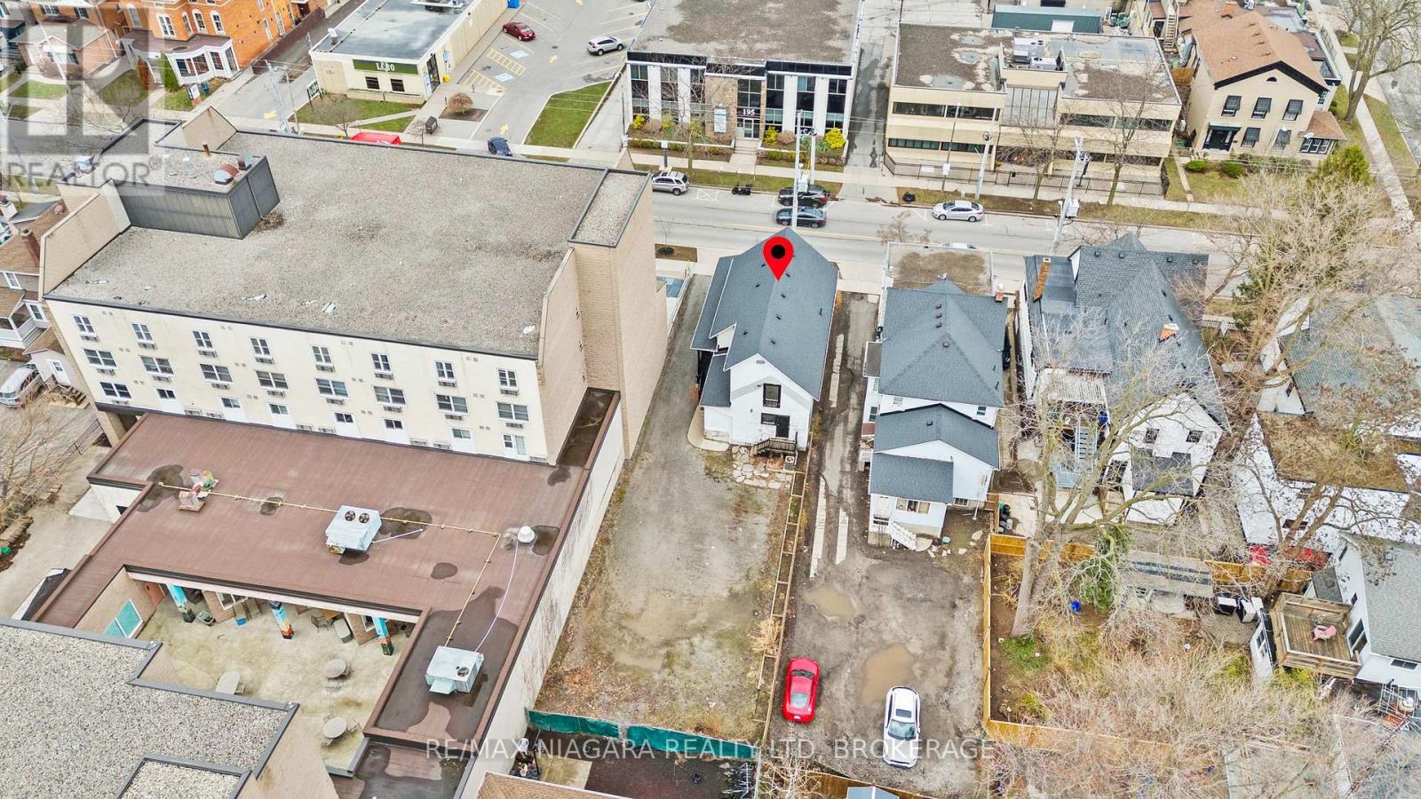 196 King Street Property Photo 3