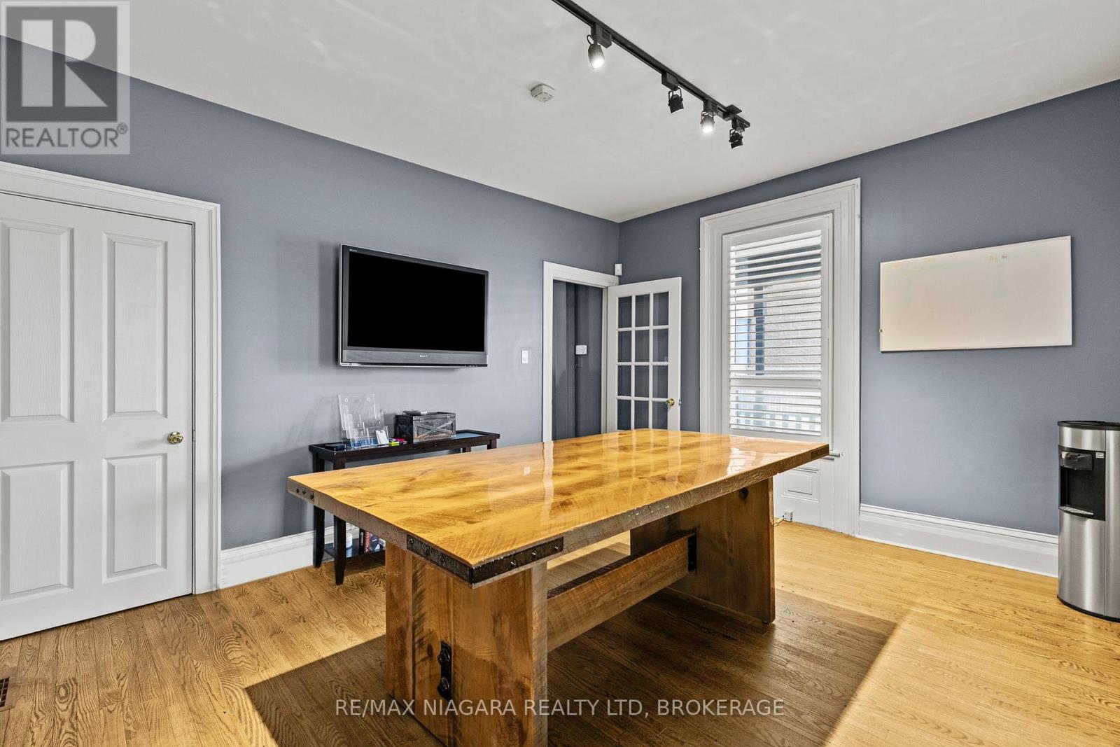 196 King Street Property Photo 9