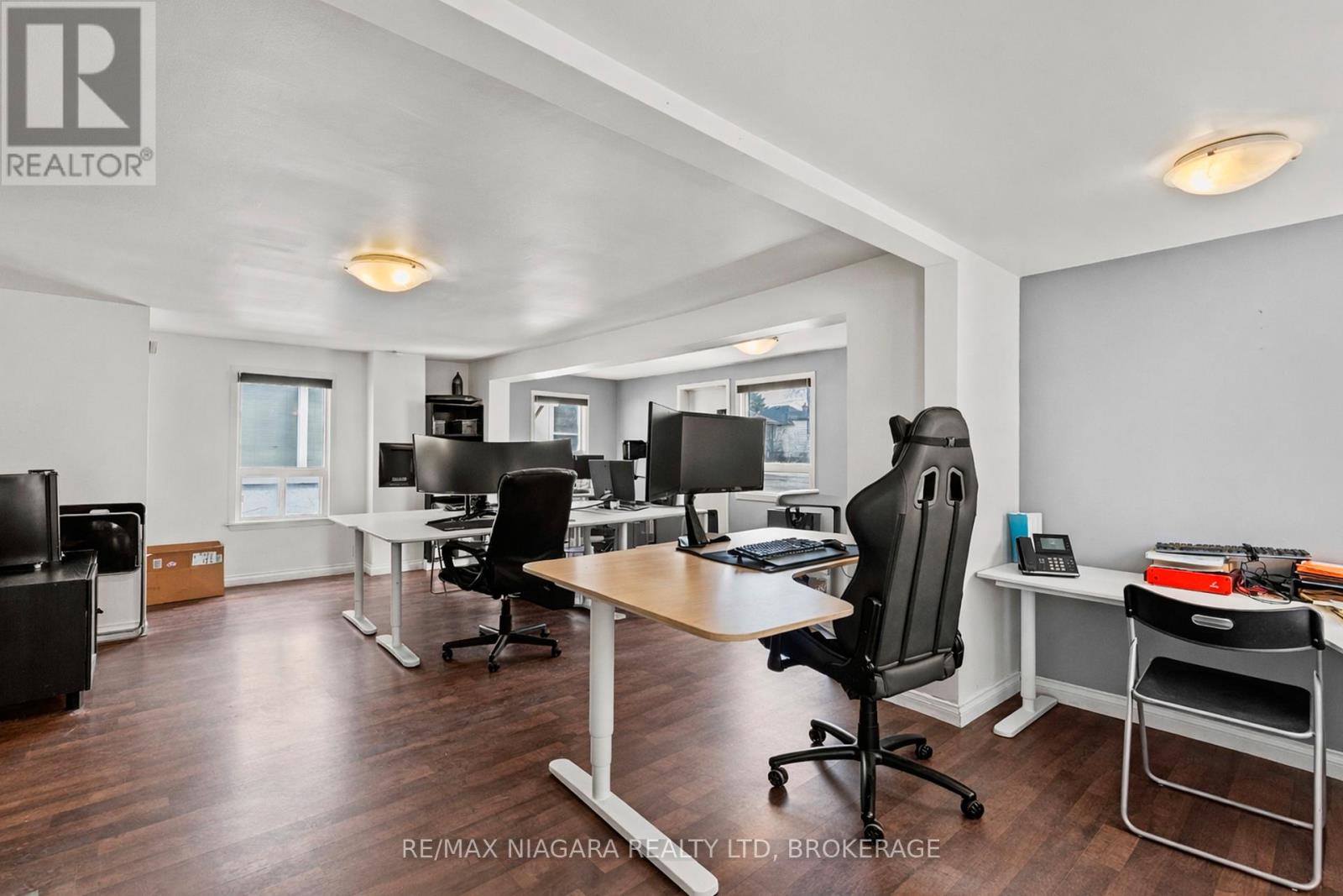 196 King Street Property Photo 14