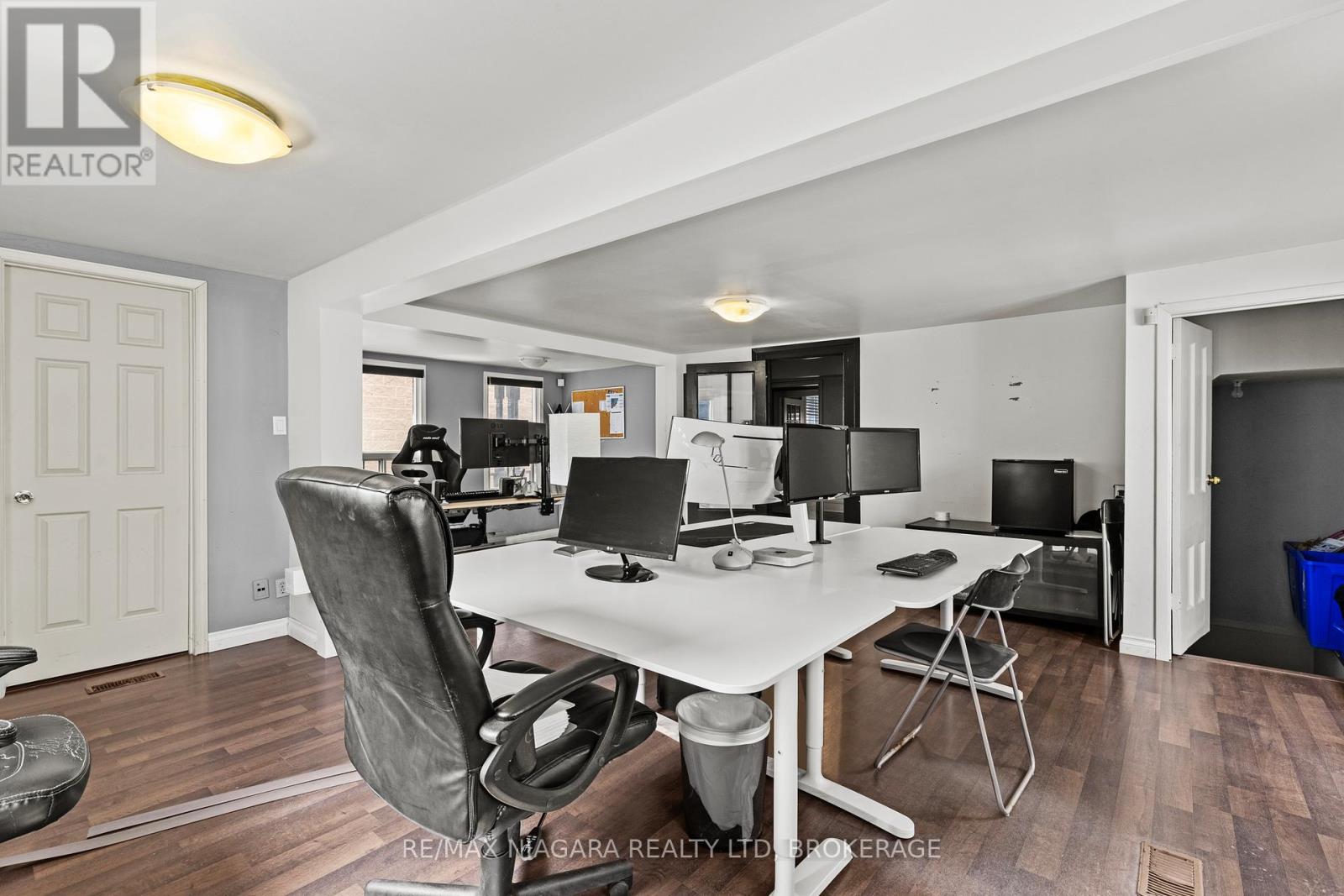 196 King Street Property Photo 15