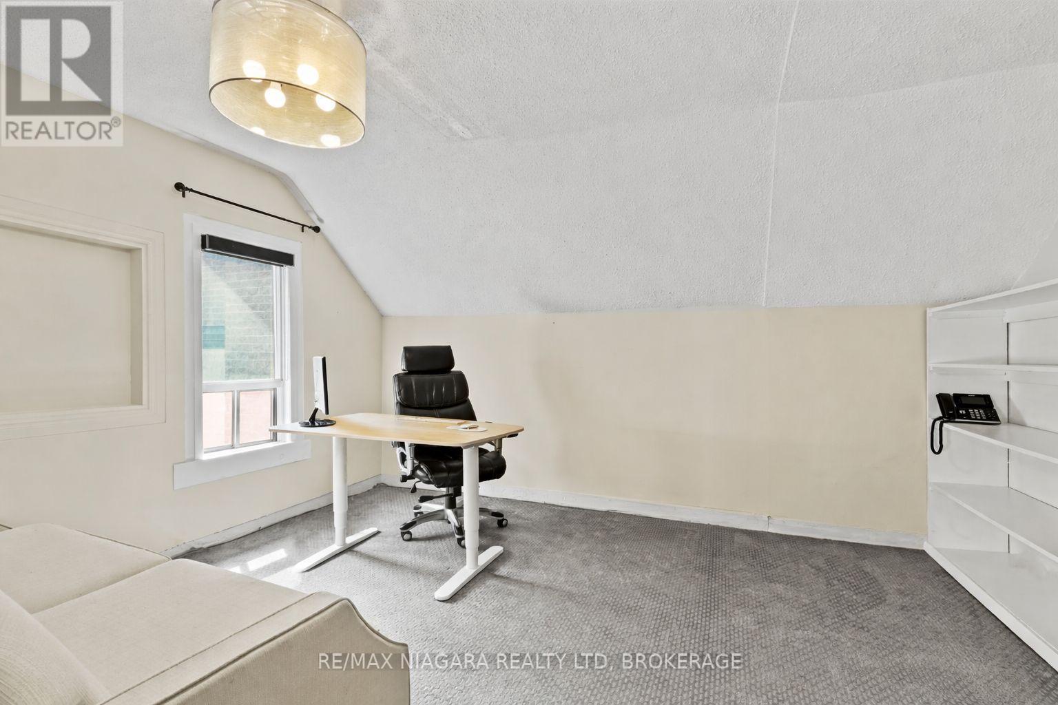 196 King Street Property Photo 19