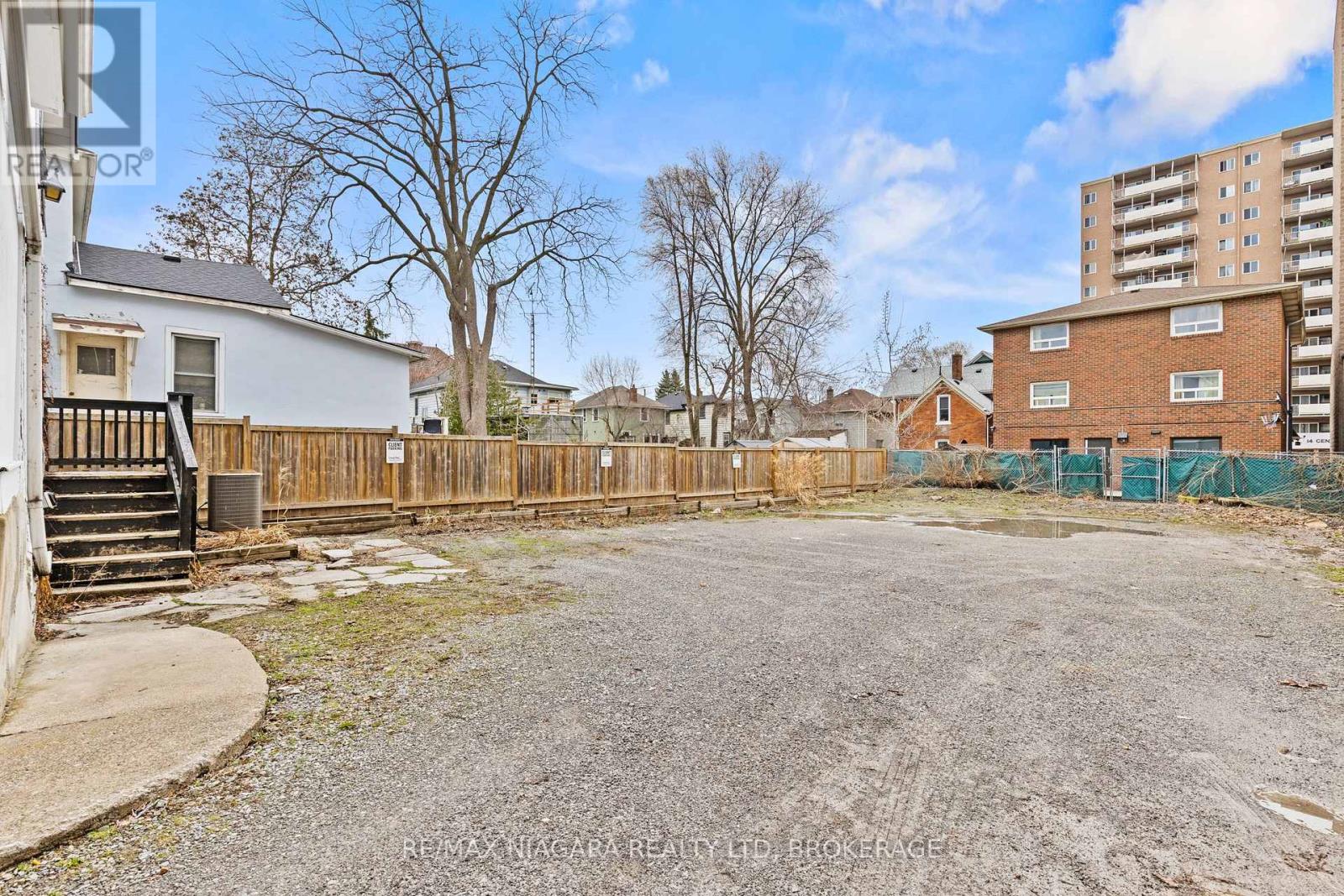 196 King Street Property Photo 29