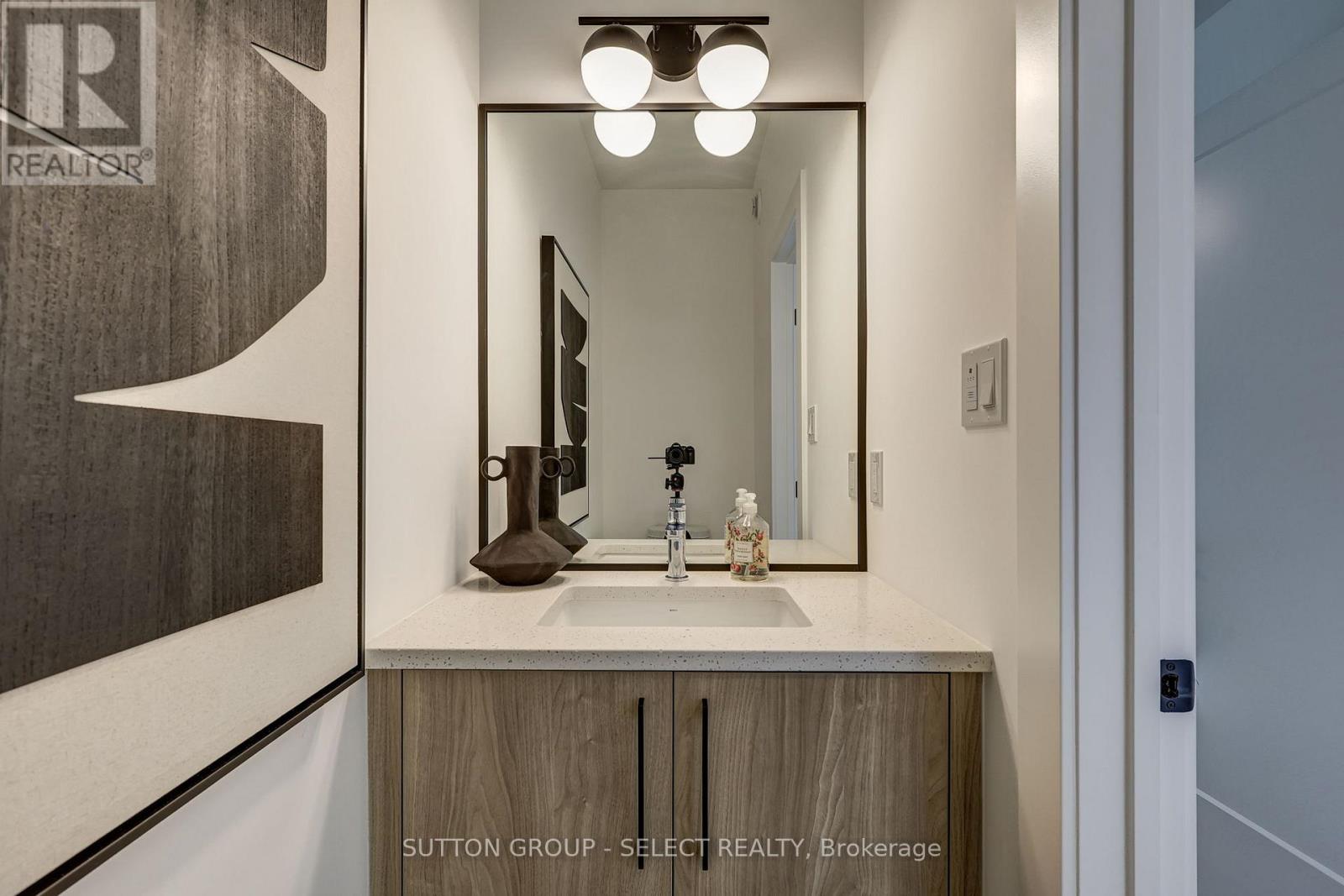 6 - 3090 Petty Road Property Photo 5