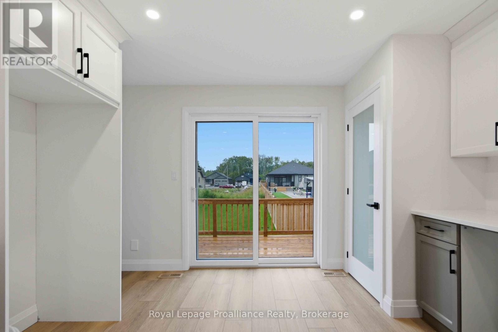 52 Mackenzie John Crescent Property Photo 10